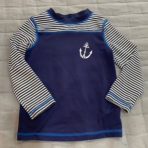 EUC 2T Rash guard Cat & Jack